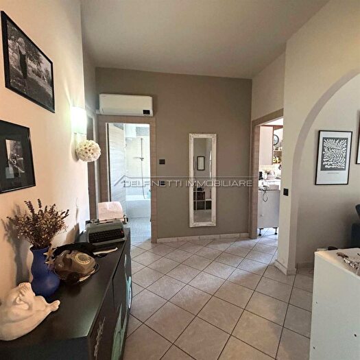 Appartamento quadrilocale in vendita in Corso Cortemilia, Alba