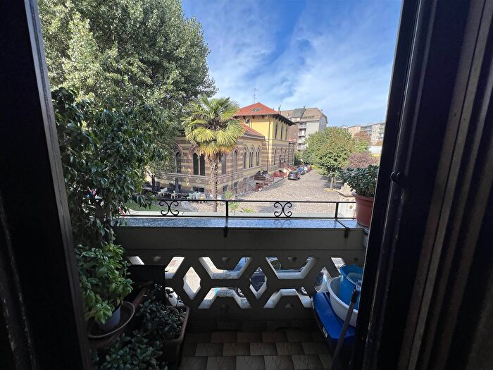 Appartamento quadrilocale in vendita in Via Raffaello Sanzio, Monza