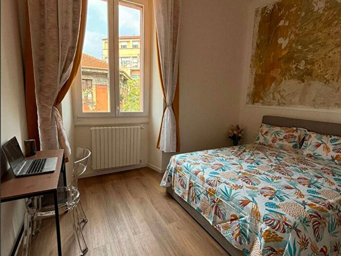 Appartamento trilocale in affitto in Via Giulio e Corrado Venini, Pasteur, Milano