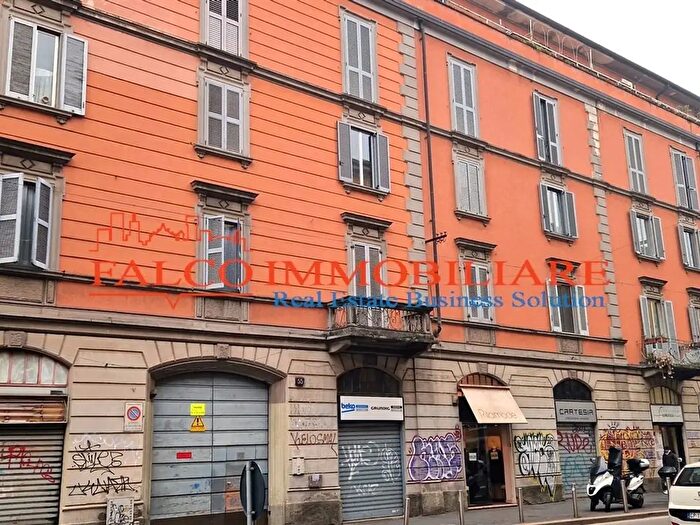 Appartamento quadrilocale in vendita in Via Imbonati, Milano