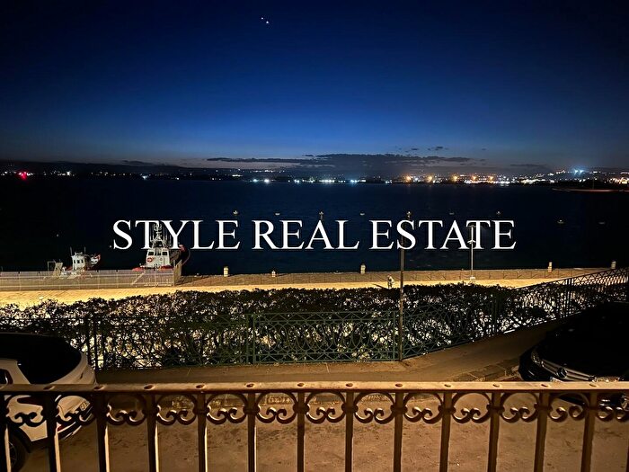 Appartamento in vendita in Passeggio Adorno, Siracusa