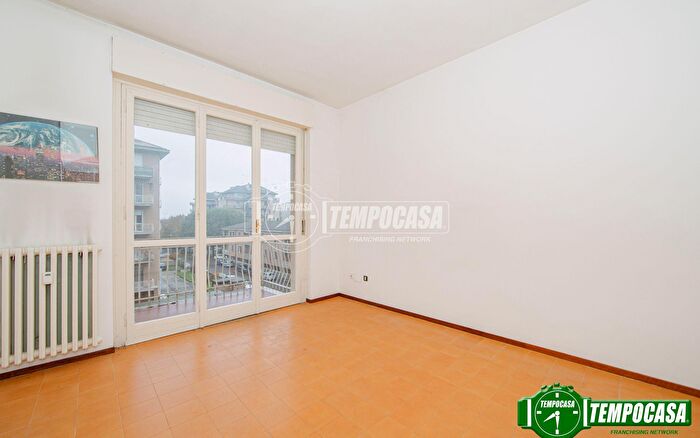 Appartamento bilocale in vendita in Via Ugo Foscolo, Voghera