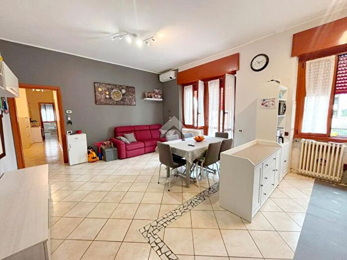 Appartamento trilocale in vendita in Via S Giorgio, Lissone