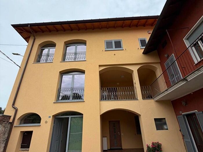Appartamento bilocale in affitto in Centro, Leggiuno