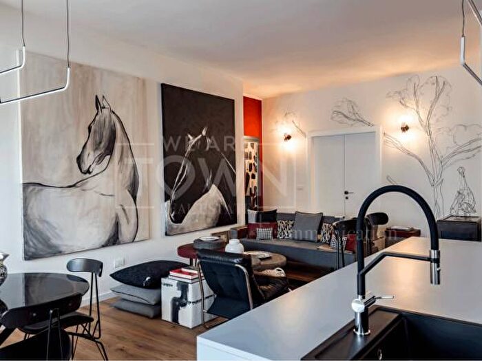 Appartamento trilocale in vendita in Viale Dandolo, Rimini