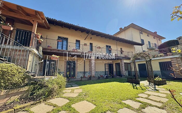 Casa con 11 locali in vendita in Via Prabernasca, Rivalta Di Torino