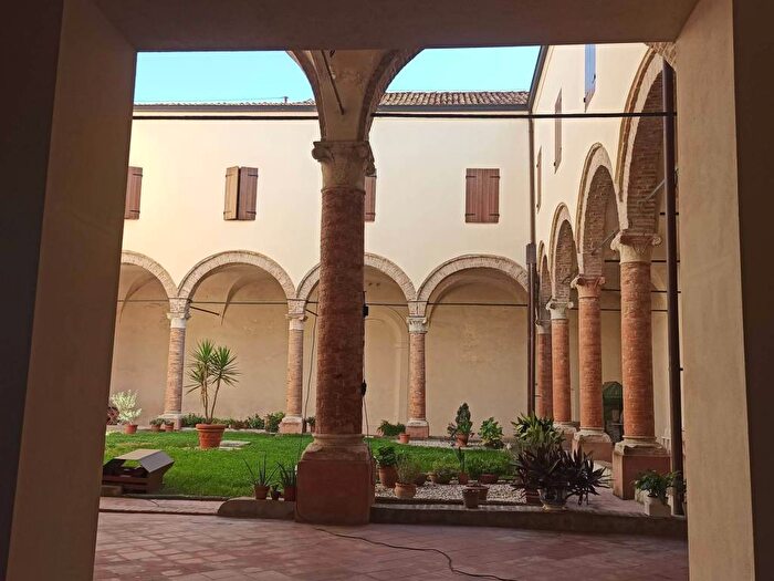 Appartamento con 5 locali in affitto in Centro, Mirandola
