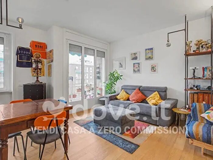 Appartamento trilocale in vendita in Via Valfurva, Milano