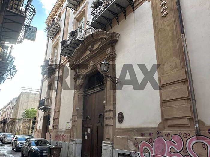 Appartamento monolocale in affitto in Kalsa, Palermo