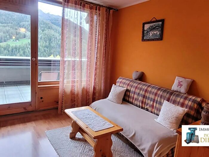 Appartamento trilocale in vendita in Località Pos, Gressan