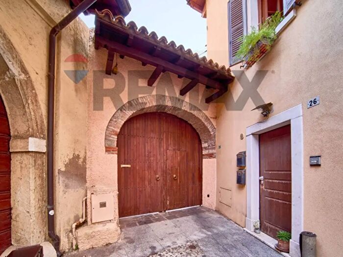 Casa con 18 locali in vendita in Via Giuseppe Zanardelli, Polpenazze