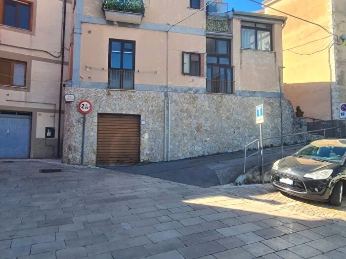 Appartamento bilocale in affitto in Via Salvatore, Capitignano, Giffoni Sei Casali