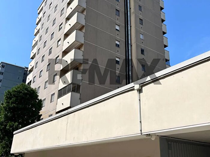 Appartamento bilocale in vendita in Via dei Missaglia, Milano