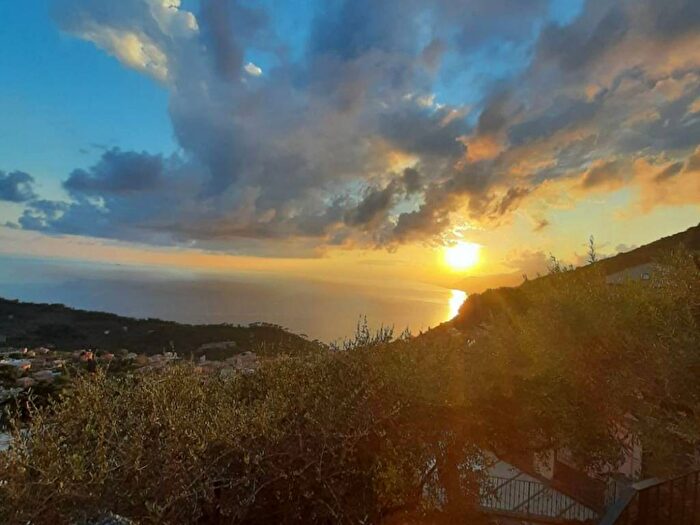 Appartamento bilocale in affitto in Via Filippo da Recco, Lungomare Mulinetti Polanesi, Recco