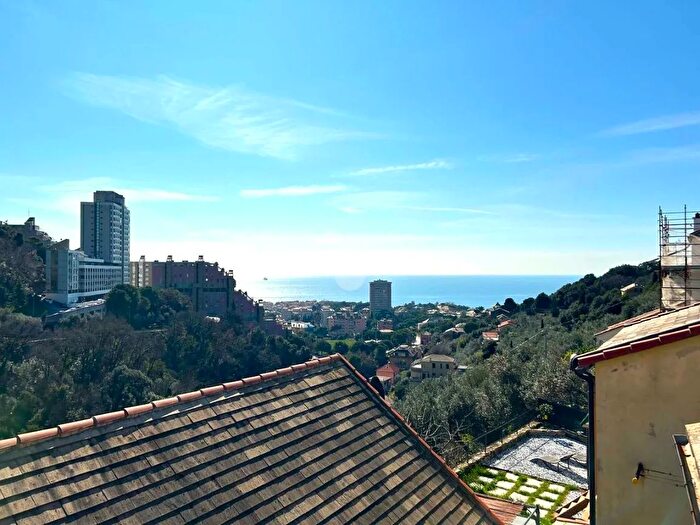 Casa con 5 locali in vendita in Via del Chiapparo, Genova