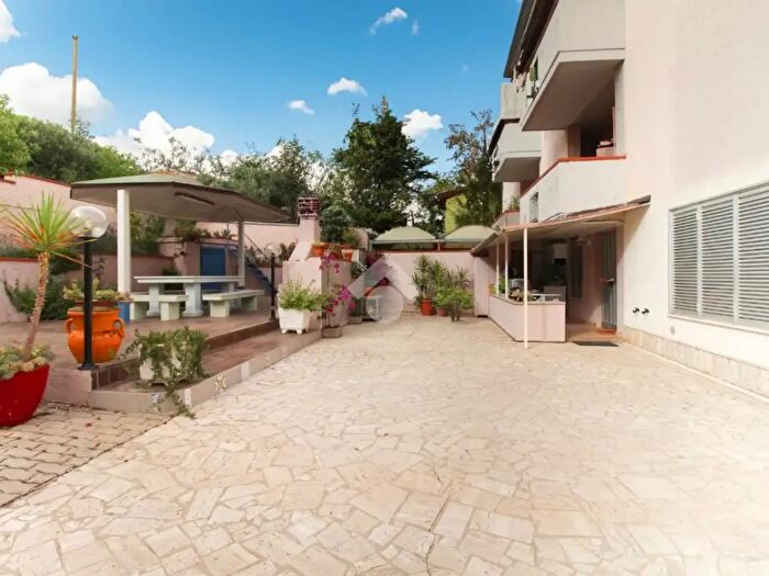 Appartamento bilocale in vendita in Via Polonia, Roseto Degli Abruzzi