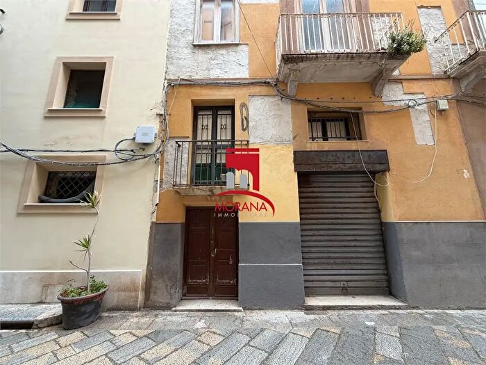 Appartamento trilocale in vendita in Via Badia Nuova, Trapani