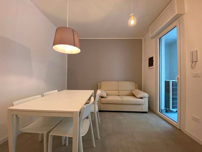 Appartamento trilocale in affitto in Via Giambattista Tiepolo, Portello Ospedali, Padova