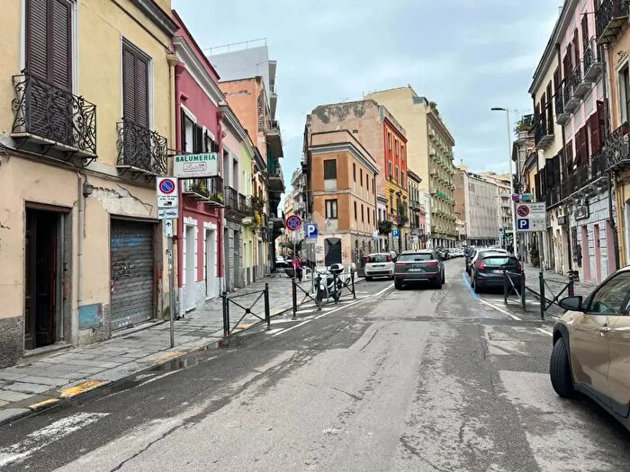 Appartamento trilocale in vendita in Corso Vittorio Emanuele II, Cagliari