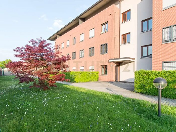 Appartamento bilocale in affitto in Via Adige, Pregnana Milanese