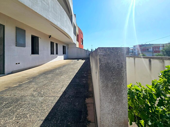 Casa quadrilocale in vendita in Via Provinciale Collepasso, Parabita