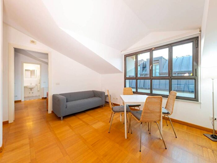 Appartamento bilocale in affitto in Via Elia Lombardini, Navigli Darsena, Milano