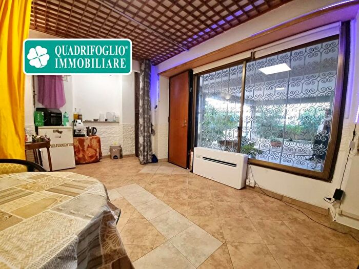 Appartamento monolocale in affitto in Viale della Vittoria, Ostia Levante, Roma