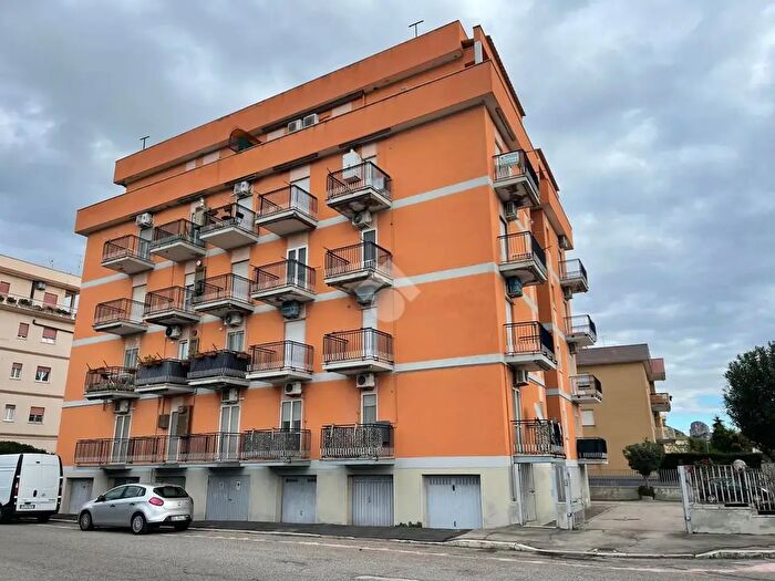Appartamento trilocale in vendita in Via Bachelet, Terracina