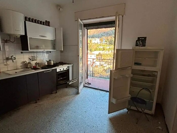 Appartamento bilocale in vendita in Via Cadighiara, Genova