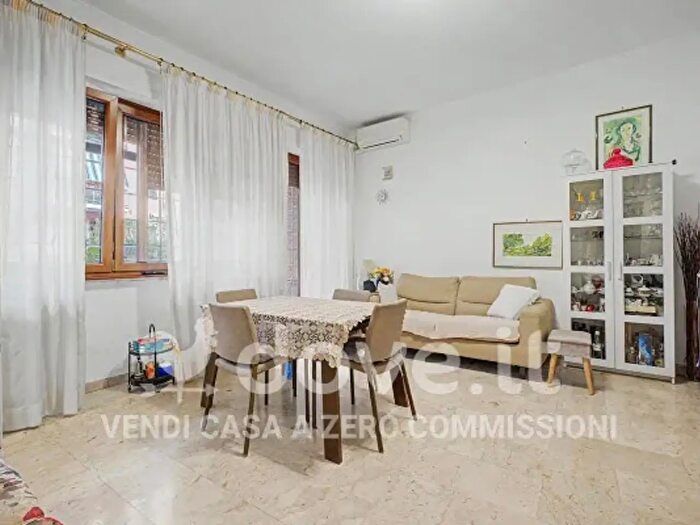 Appartamento quadrilocale in vendita in Via Poggio Ameno, Roma