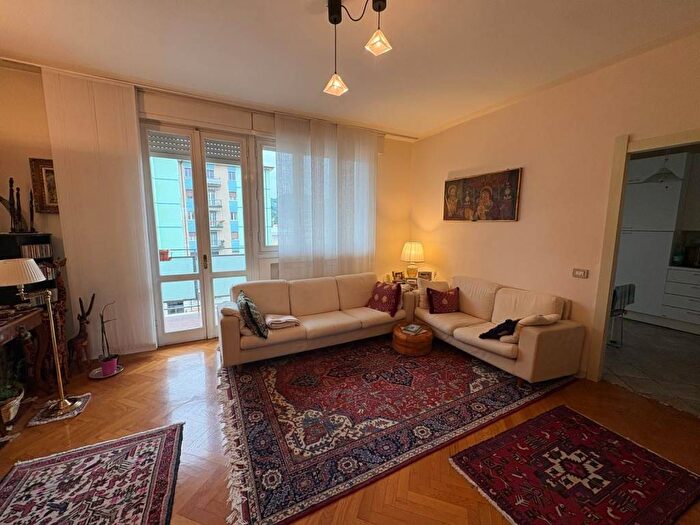 Appartamento quadrilocale in affitto in Via Giovanni Randaccio, Via Veneto Borgo Trento, Brescia
