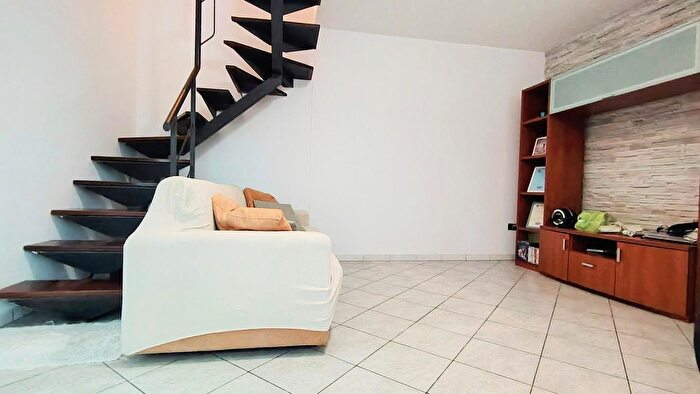 Casa trilocale in vendita in Collesalvetti