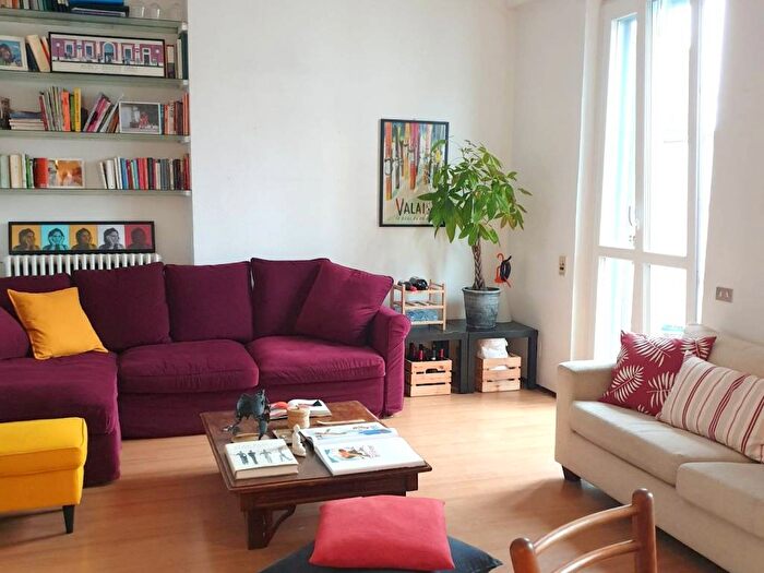 Appartamento trilocale in affitto in Via George Washington, Washington, Milano