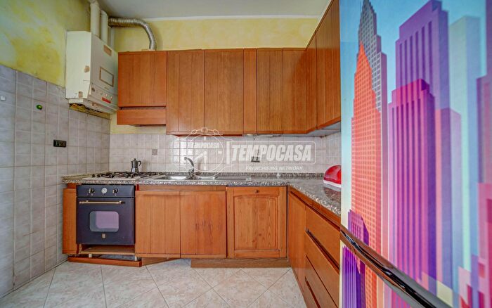 Case in Vendita e in Affitto - 3