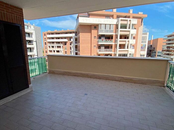 Appartamento bilocale in affitto in Viale Filippo Brunelleschi, Parco Leonardo, Fiumicino