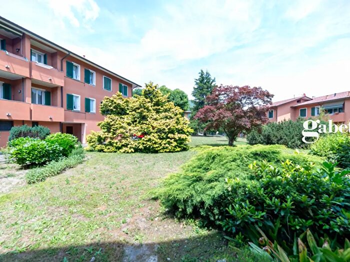 Appartamento bilocale in vendita in Via Fabbricone, Olgiate Molgora