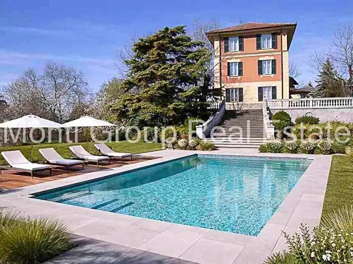 Casa con 14 locali in vendita in Morsasco