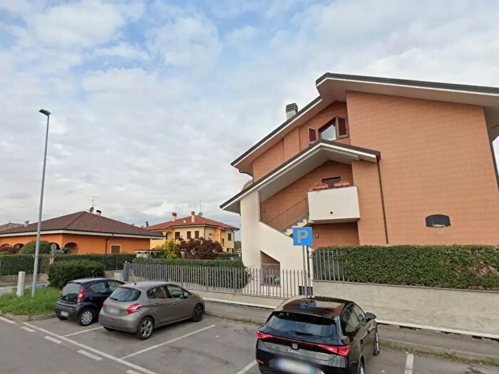 Appartamento bilocale in affitto in Via Alcide De Gasperi, Agrate Brianza