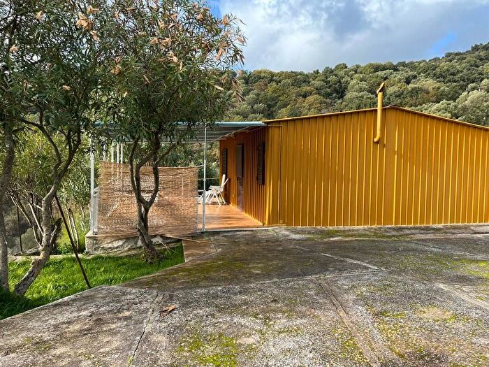 Casa trilocale in vendita in Ispani