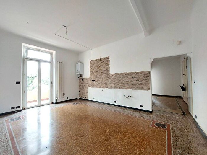 Appartamento trilocale in affitto in Corso Belvedere, Belvedere, Genova