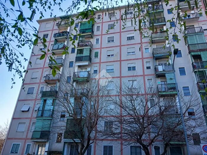 Appartamento quadrilocale in vendita in Via Fiordalisi, Rozzano