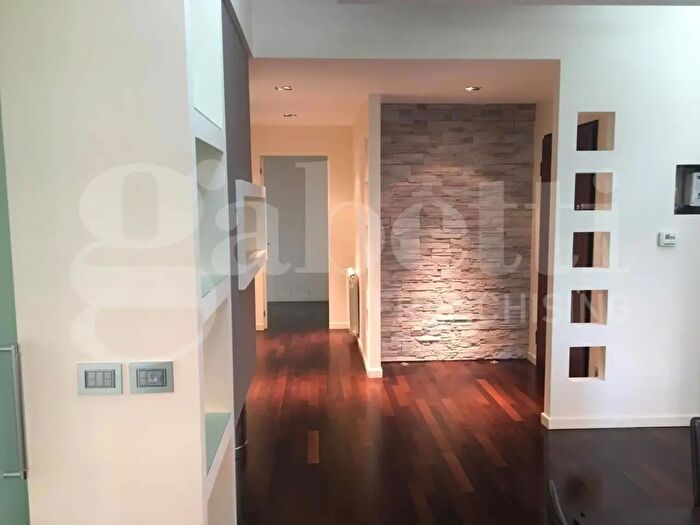 Appartamento con 5 locali in vendita in Via Reggio Campi Rione a, Reggio Calabria