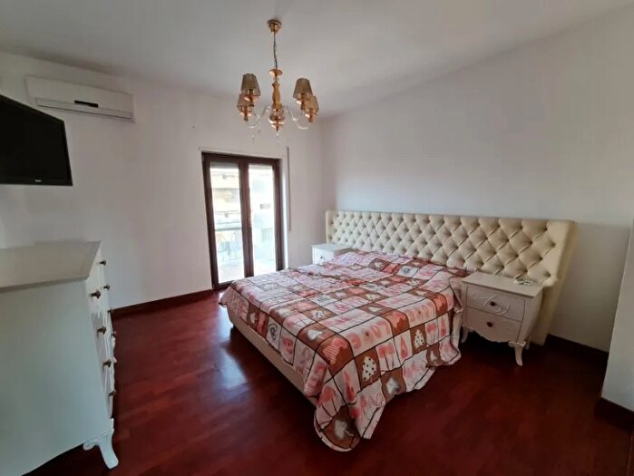 Appartamento con 5 locali in vendita in Reggio Calabria