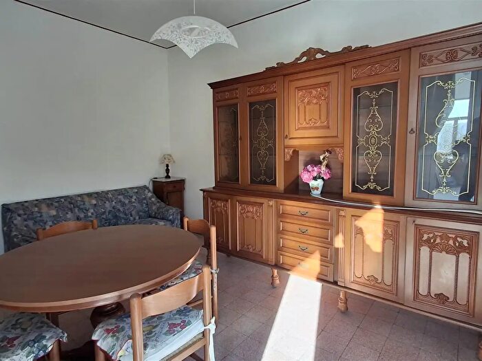 Appartamento con 5 locali in vendita in Lerici