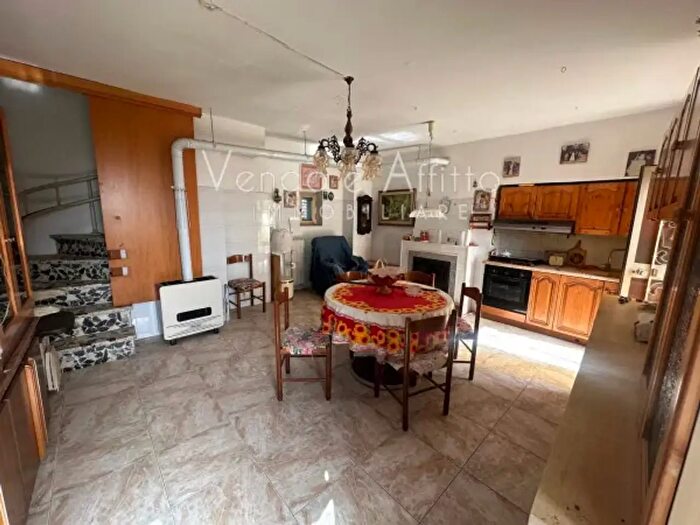 Casa quadrilocale in vendita in Celenza Sul Trigno