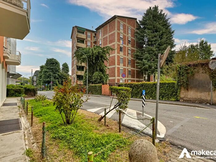 Appartamento quadrilocale in vendita in Via De Amicis, Melegnano