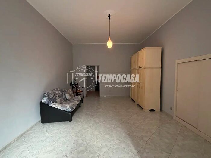 Casa con 7 locali in vendita in Piazza Risorgimento, Cellamare