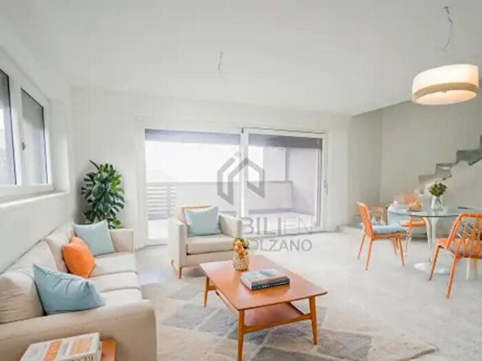 Appartamento quadrilocale in vendita in Zona Artigianale Kalditsch, Montagna