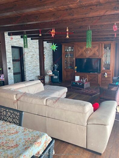 Appartamento quadrilocale in vendita in Via Ponte Parco Monreale, Monreale