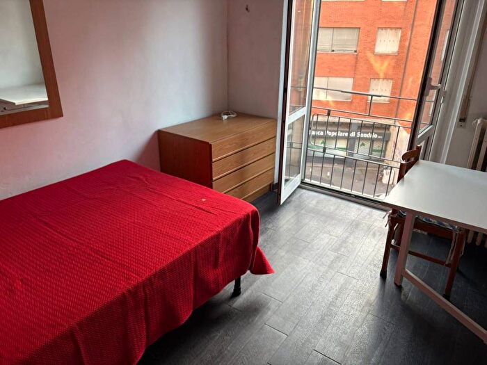 Appartamento trilocale in affitto in Via Marco dAgrate, Corvetto, Milano